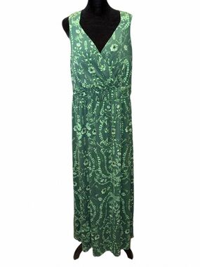 Womens Soma Maxi Tropical Print dress
w/ pockets Lined cups and strappy back xl
